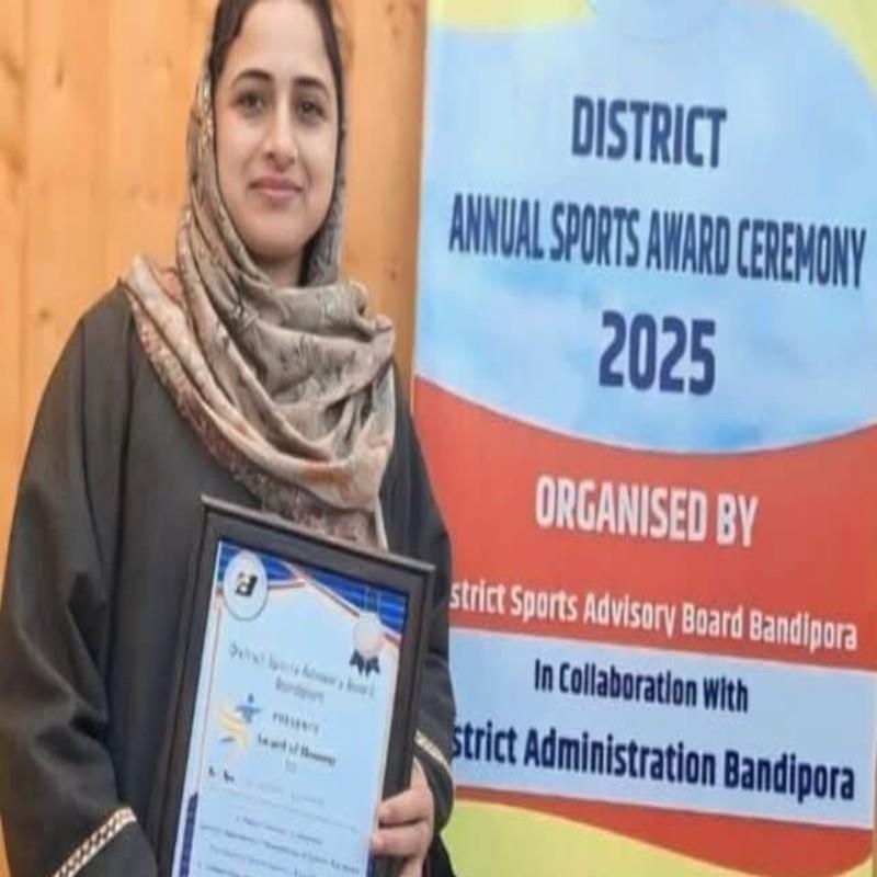 Shabnum Kousar, Principal of Army Goodwill School Bandipora felicitated for Promoting Sports Excellence in Bandipora